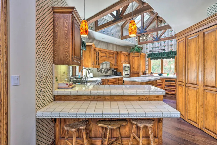 Ornate Lake Arrowhead Home With Deck