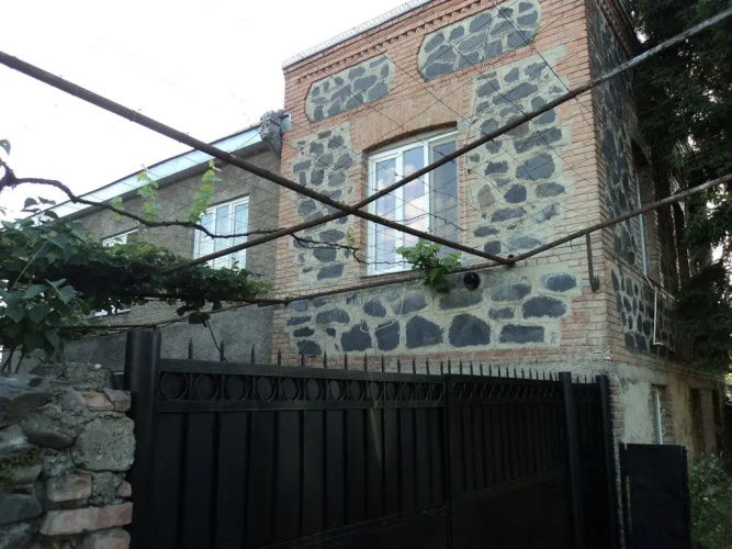Violet guest house