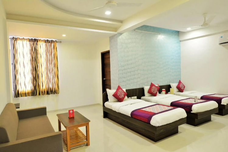 Hotel Nayan Palace