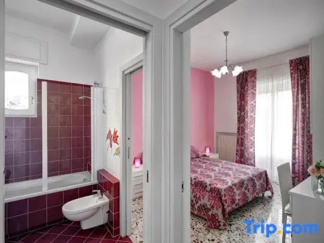 3 Bedrooms Apartment