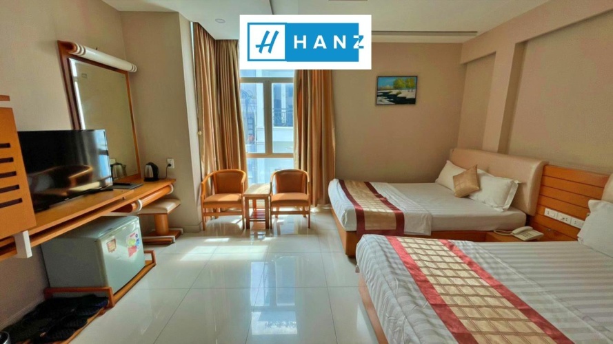 Standard Quadruple room with view