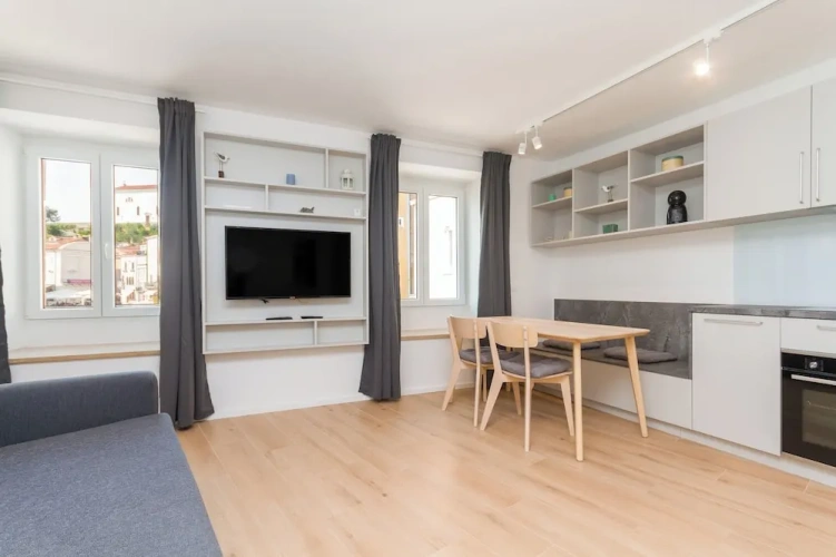 1 Bedroom Superior Apartment with city view