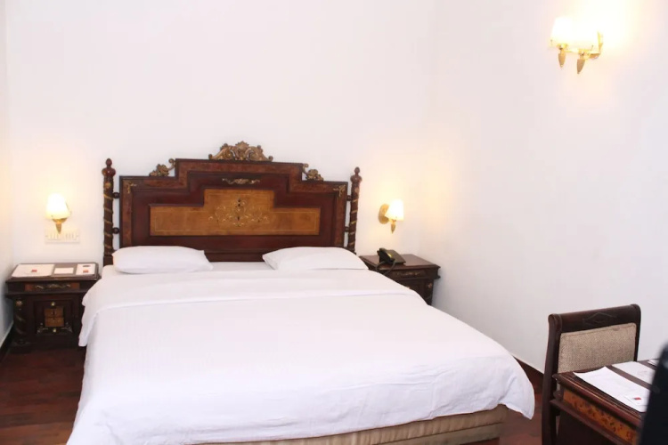 Hotel J's Inn