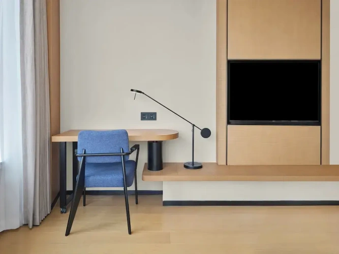Standard Double room with city view