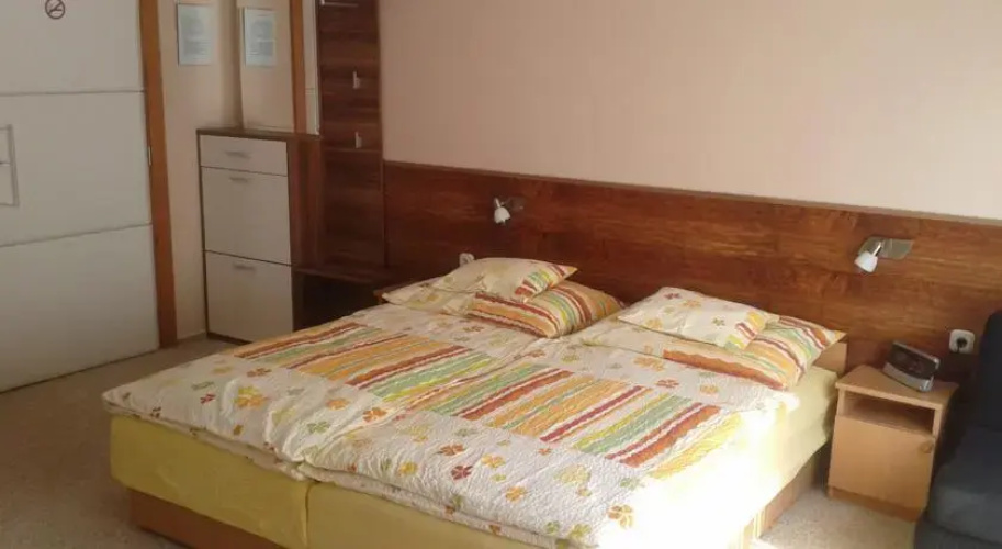 Janza Apartmanház