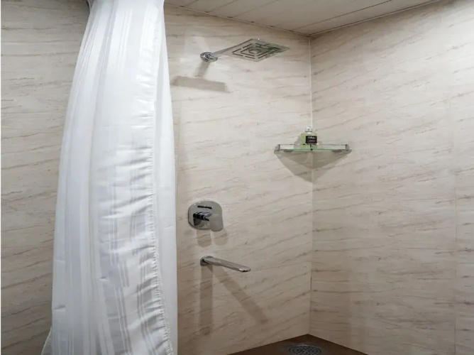 Hotel Singhs Residency by OYO Rooms