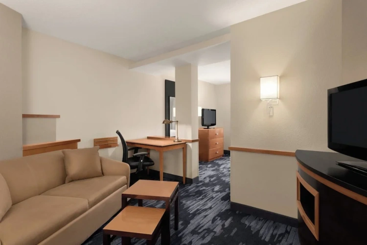 1 Bedroom Suite