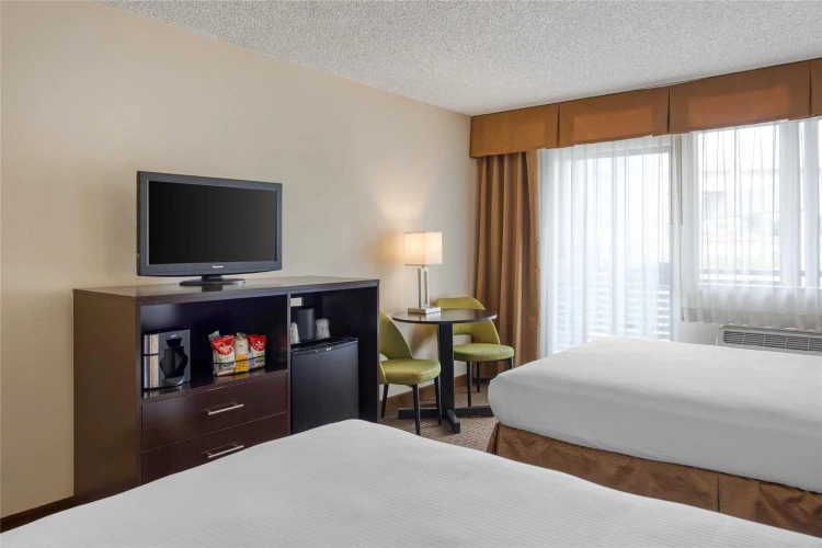 Standard Quadruple room with balcony