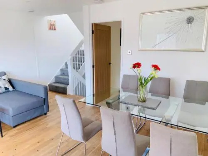 Eldertree Garden Holiday Home