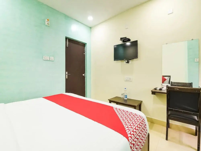 Sai Priya Residency by OYO Rooms
