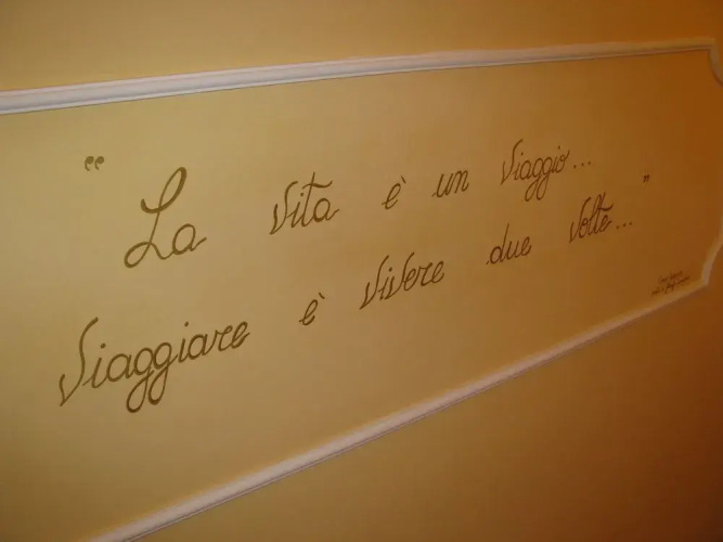 Tiffany Roma Suite