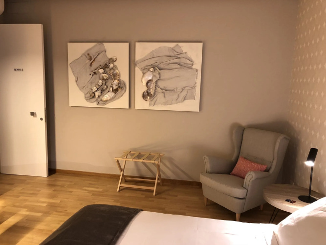 200 Rooms & Terrace