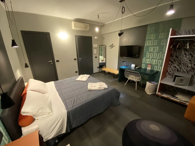 Tiburtina Suites