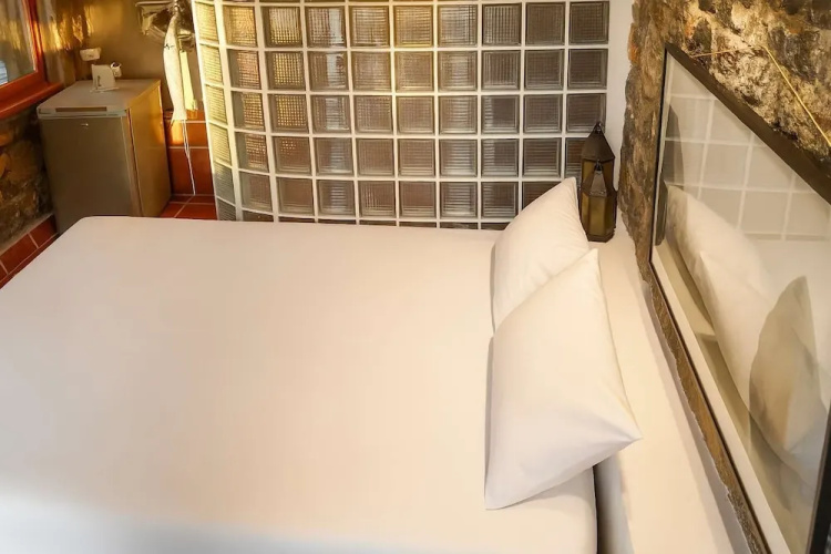 Beachfront Avia Nest - Aspa s Getaway