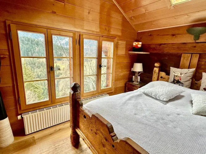 5 BR Gstaad Paradise View Chalet With Outdoor Jacuzzi