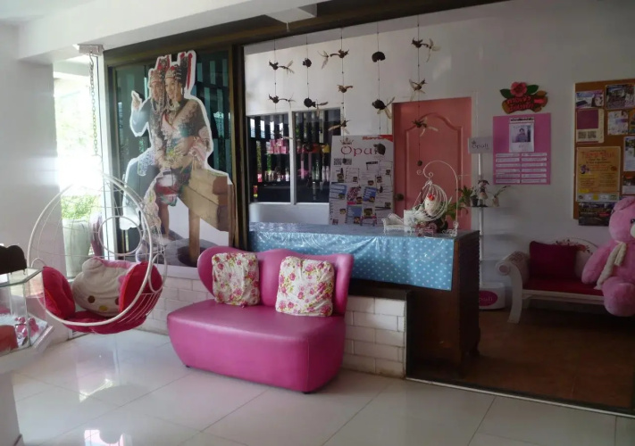 Wiangchomphu Hotel