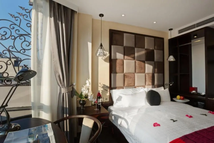 Standard Family room with city view