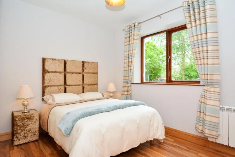 3 Bedrooms Deluxe Apartment with city view