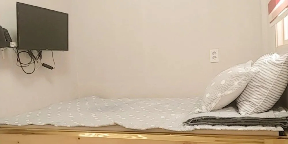Coco Capsule Guesthouse - Hostel