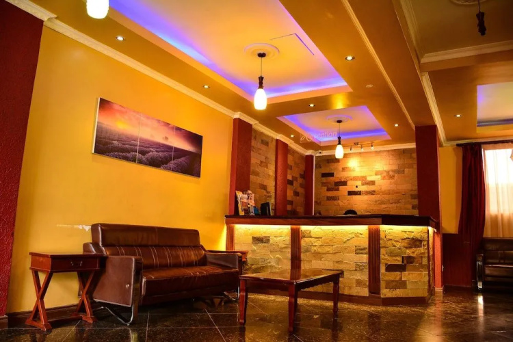 Seasons Airport Hotel