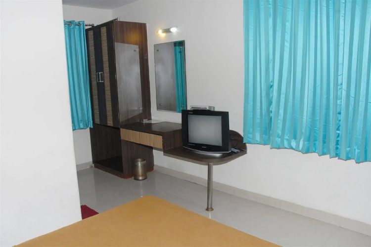 Hotel Enzo International