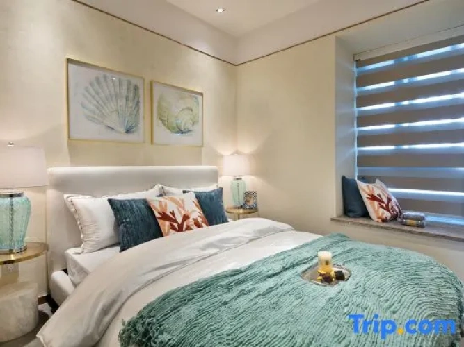 2 Bedrooms Suite with balcony and with garden view