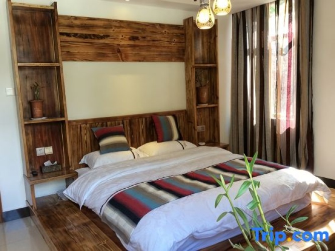 Deluxe Family Suite