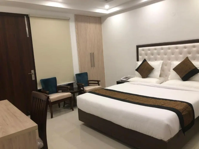Deluxe Double room with balcony