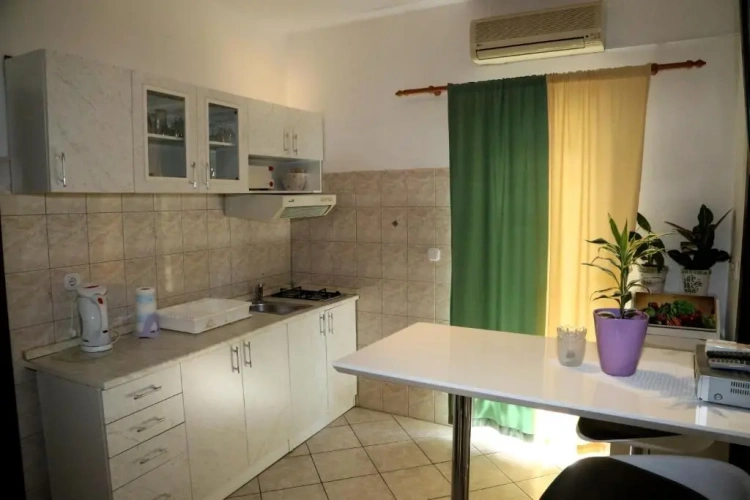 1 Bedroom Apartment with balcony
