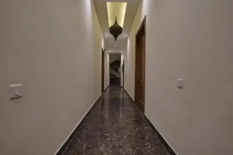 Dippys Hotel