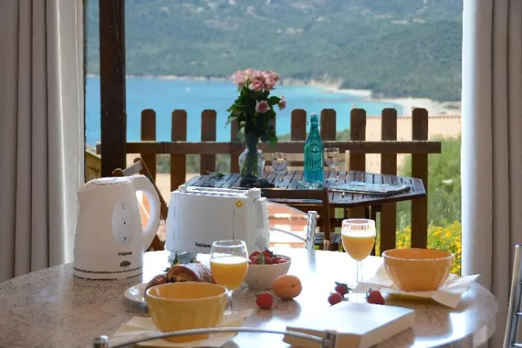 1 Bedroom Apartment with balcony and with sea view
