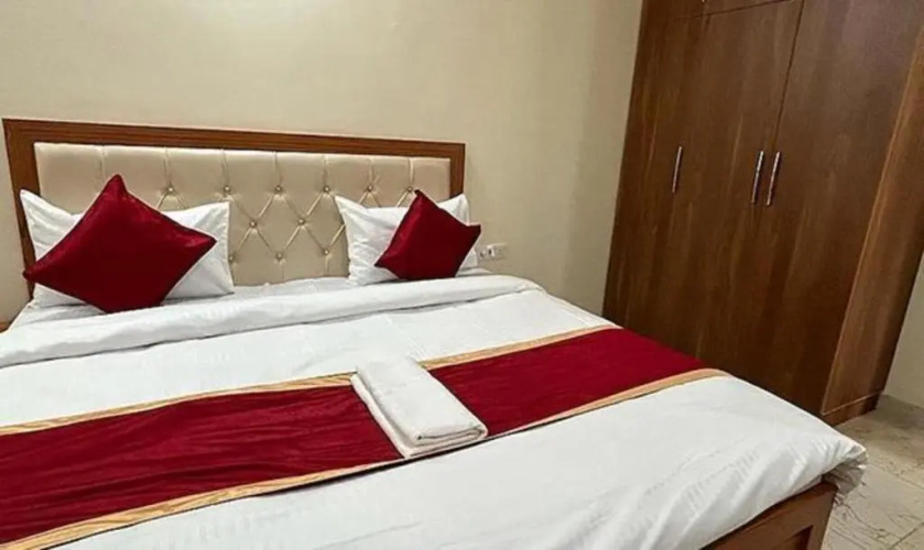 FabHotel Corporate Town