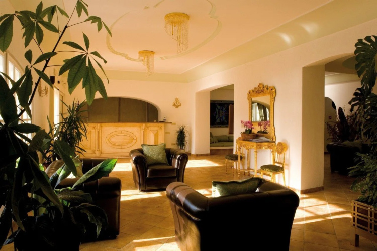 Hotel La Scogliera
