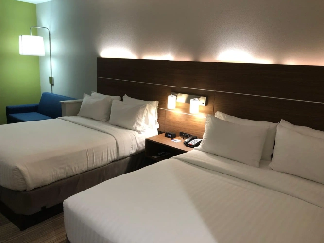 Quadruple Suite