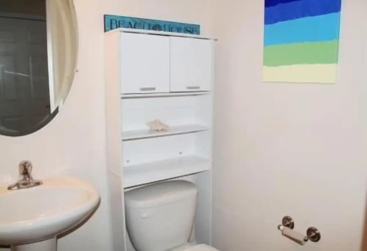 3804 Bay Village