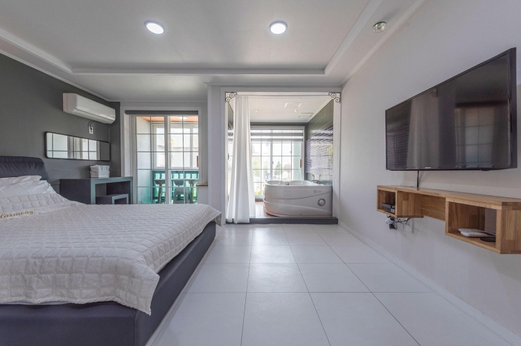 Guest rooms