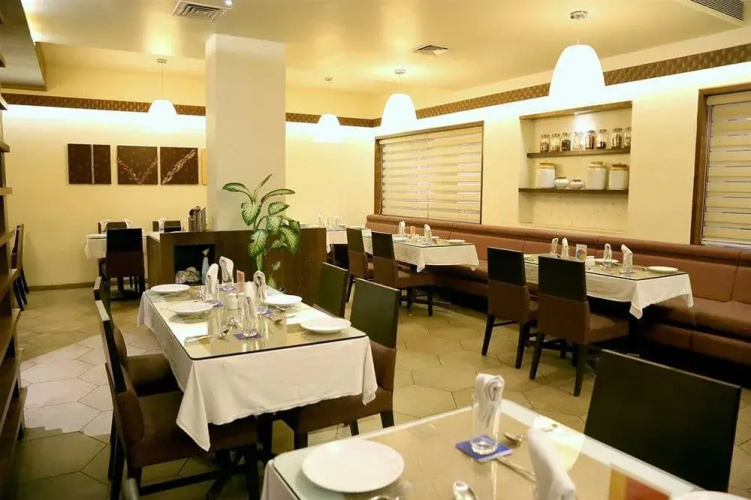Oyo Premium New Shahupuri Kolhapur