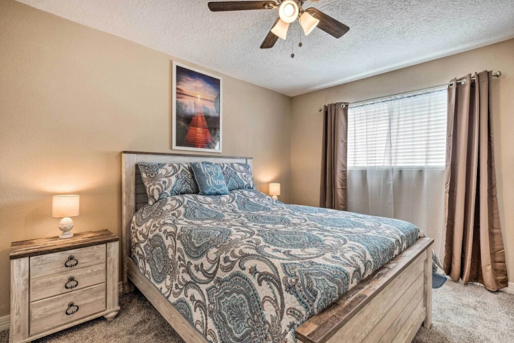 Idyllic Montgomery Condo w/ Pool & Lake View!