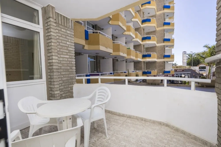 1 Bedroom Economy room