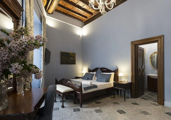 Deluxe Double Suite with city view