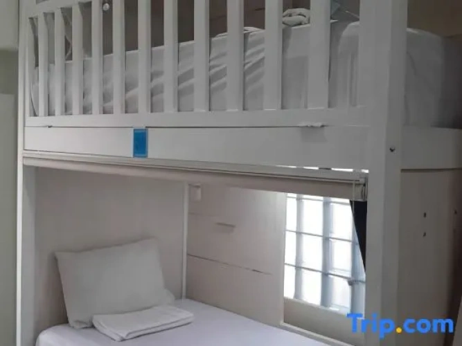 Bed in Dorm
