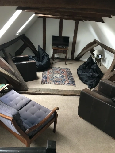 3 Bedrooms Cottage