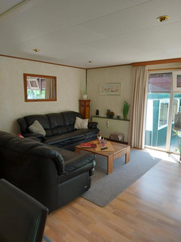 Marina beach chalet nummer 28