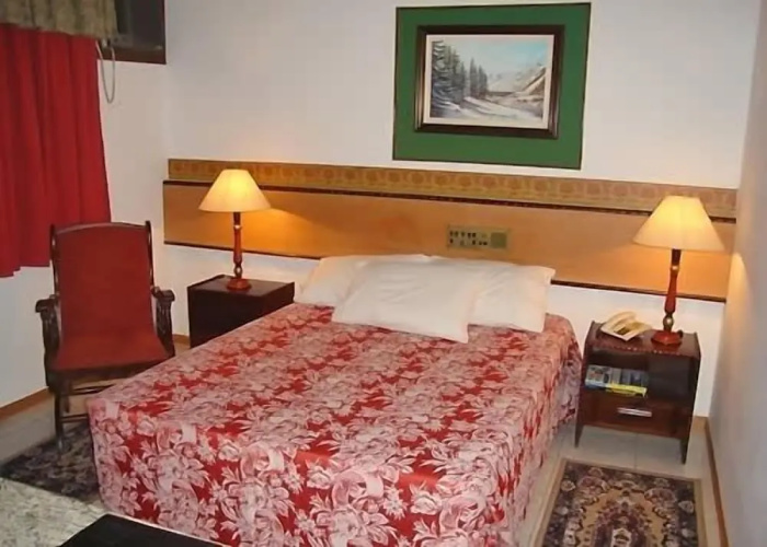 Holz Hotel