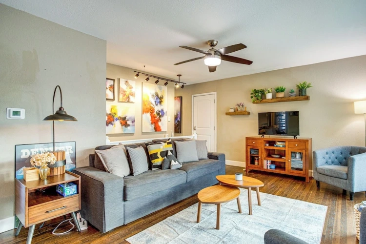 4 Bedrooms Cottage