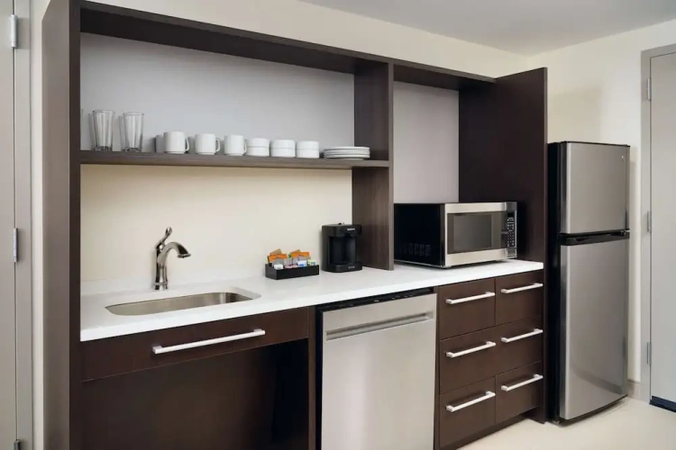 1 Bedroom Suite