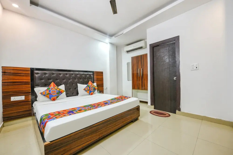 Fabhotel Glorify