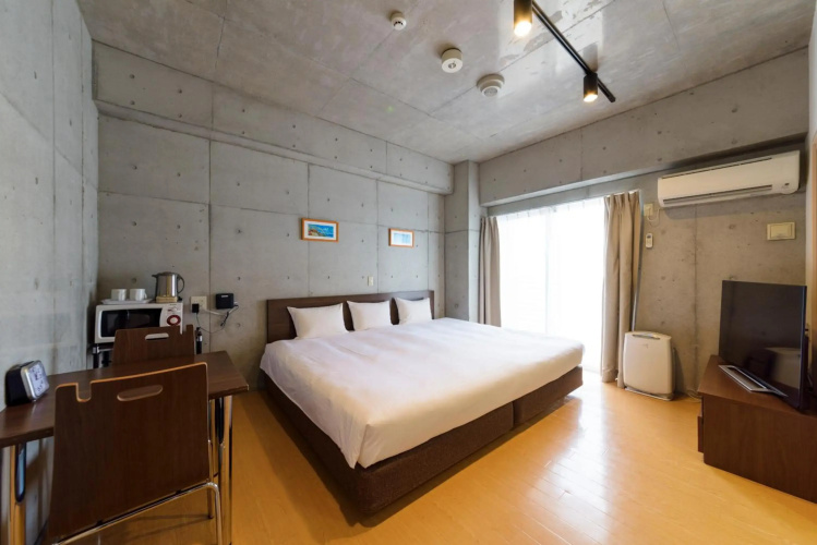 Naha-West Inn