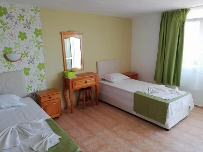 Standard Triple room with balcony