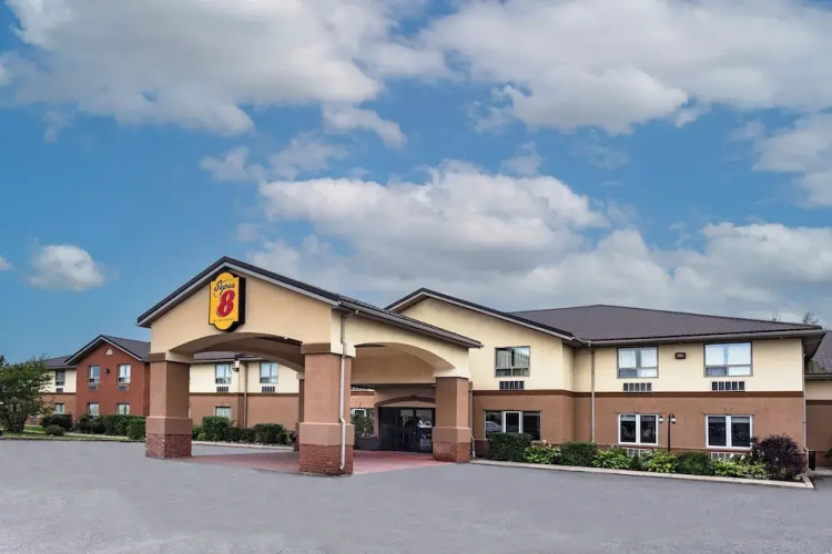 Hotel Super 8 Cornwall
